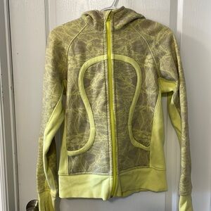 Lululemon Scuba Hoodie. Size 8